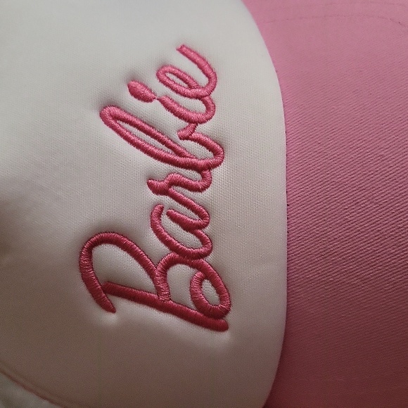 Barbie Hat 🩷 - Picture 2 of 8